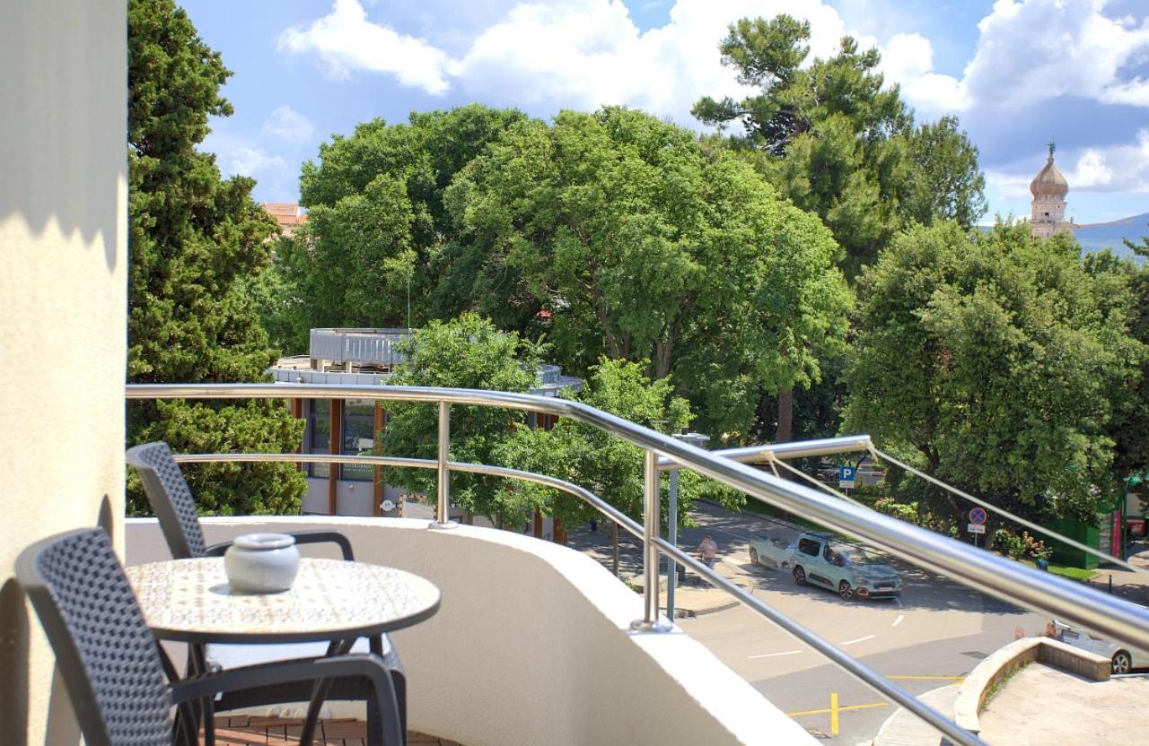 Apartment Paty Крк Екстер'єр фото